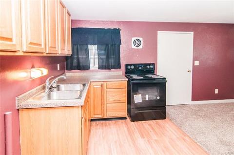 1863 W Stroop Rd, Dayton, OH 45439 photo 7