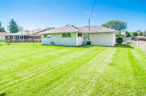 1863 W Stroop Rd, Dayton, OH 45439 photo 14