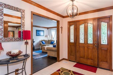 7460 Forest Brook Blvd, Dayton, OH 45459 photo 7