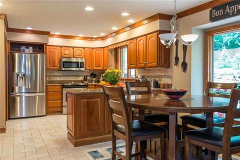 7460 Forest Brook Blvd, Dayton, OH 45459 photo 20