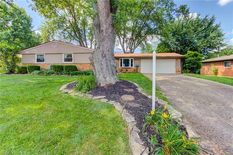 1101 Georgian Dr, Dayton, OH 45429 photo 2