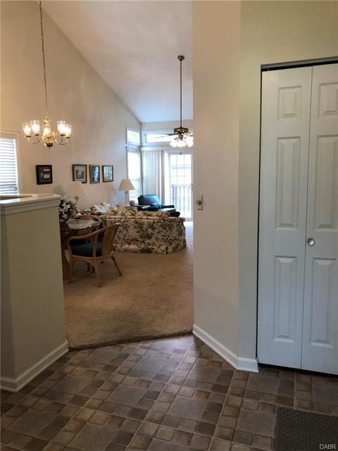 1191 Nutmeg Ct, Dayton, OH 45459 photo 2