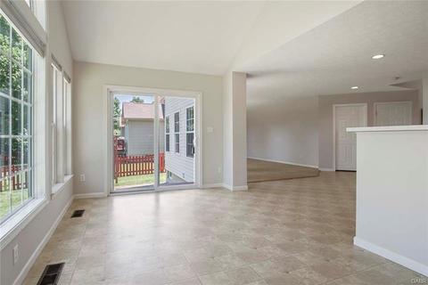 230 Kitty Hawk Dr, Springboro, OH 45066 photo 8