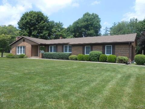 788 Mohawk Dr, Springfield, OH 45502 photo 1