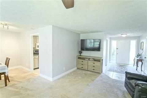 1539 Langdon Dr, Dayton, OH 45459 photo 4