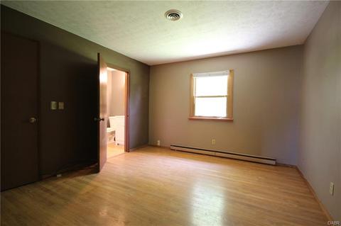 8225 Springfield Jamestown Rd, Springfield, OH 45502 photo 17