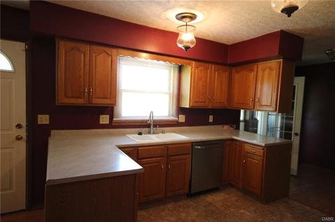 8225 Springfield Jamestown Rd, Springfield, OH 45502 photo 8