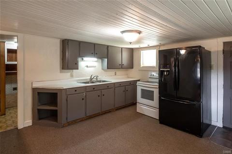 5 E Maple St, Bellbrook, OH 45305 photo 9