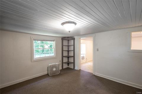 5 E Maple St, Bellbrook, OH 45305 photo 8