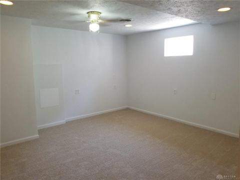31 Clearbrook Dr, Franklin, OH 45005 photo 14