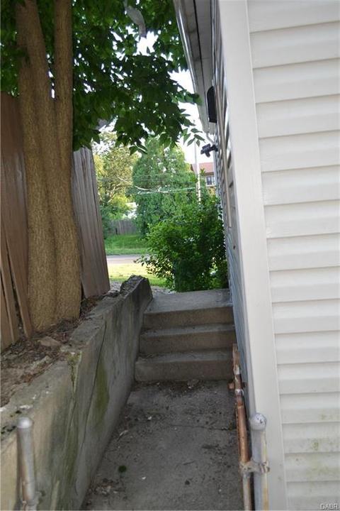 4111 E 3rd St, Dayton, OH 45403 photo 16