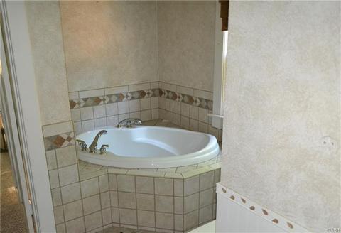 4111 E 3rd St, Dayton, OH 45403 photo 9