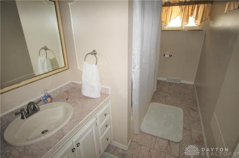 1239 E Centerville Station Rd, Dayton, OH 45459 photo 22