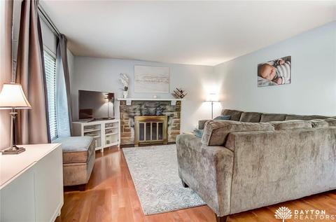 3921 Kenwick Dr, Dayton, OH 45429 photo 3