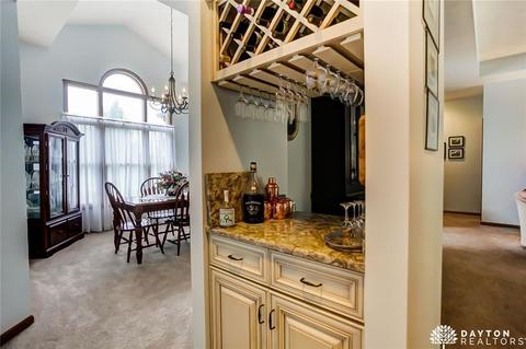 482 Maple Springs Dr, Dayton, OH 45458 photo 16