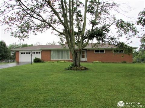 2801 S Limestone St, Springfield, OH 45505 photo 1