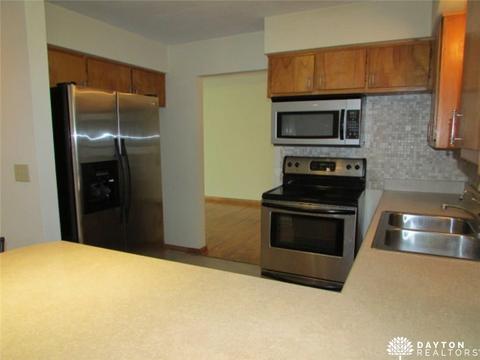 2801 S Limestone St, Springfield, OH 45505 photo 12