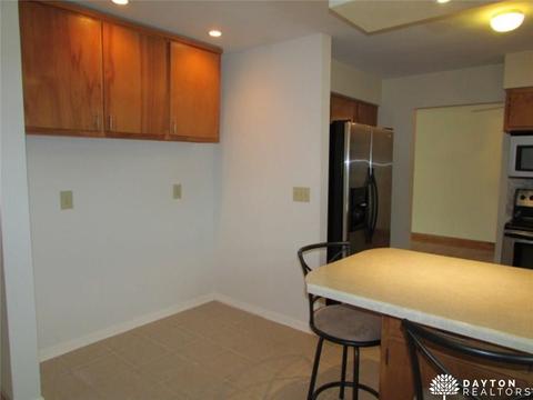 2801 S Limestone St, Springfield, OH 45505 photo 14