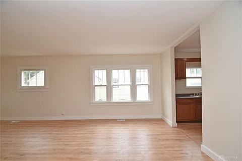 2851 Winburn Rd, Dayton, OH 45420 photo 6
