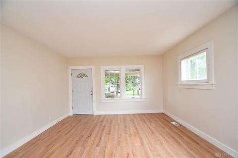 2851 Winburn Rd, Dayton, OH 45420 photo 4
