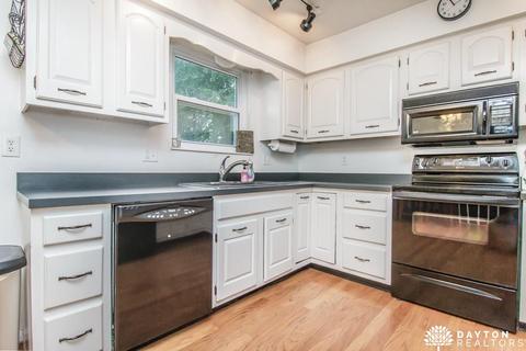 70 Clearview Dr, Springboro, OH 45066 photo 13
