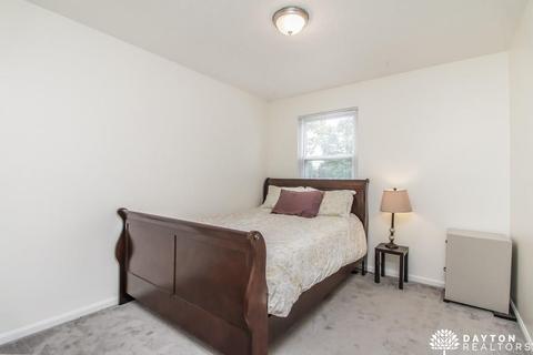 70 Clearview Dr, Springboro, OH 45066 photo 24