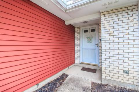 70 Clearview Dr, Springboro, OH 45066 photo 5