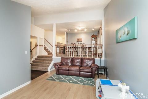 70 Clearview Dr, Springboro, OH 45066 photo 9