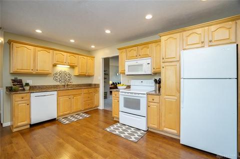 2421 E Stroop Rd, Kettering, OH 45440 photo 12