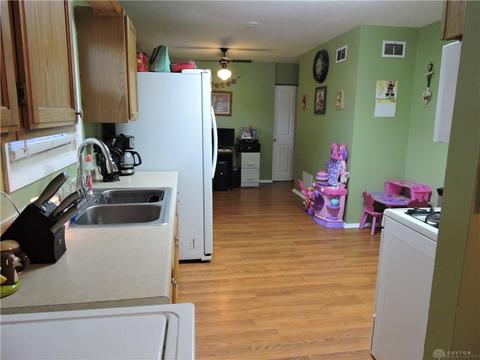 2520 Barryknoll St, Dayton, OH 45420 photo 5
