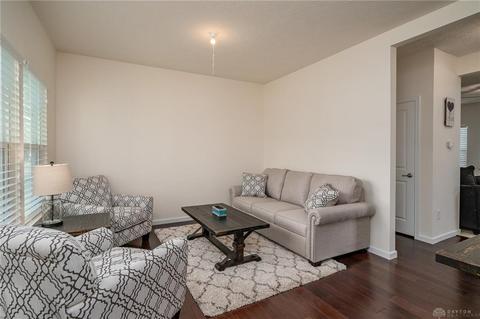 70 Cascade Dr, Fairborn, OH 45324 photo 5