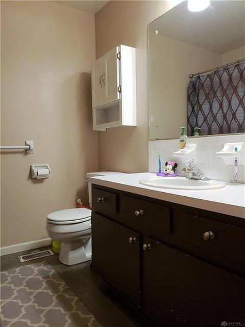 580 E Whipp Rd, Dayton, OH 45459 photo 16