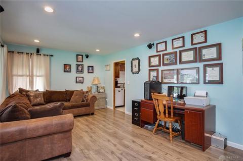 2465 Vale Dr, Dayton, OH 45420 photo 10