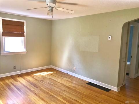 1309 Southlyn Dr, Dayton, OH 45409 photo 5