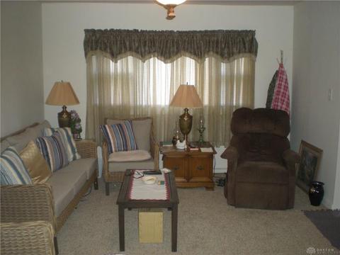 656 E Second St, Franklin, OH 45005 photo 8