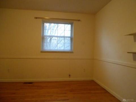 5001 Polen Dr, Dayton, OH 45440 photo 17