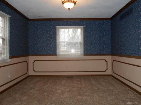 5001 Polen Dr, Dayton, OH 45440 photo 3