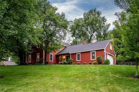1401 Streamside Dr, Dayton, OH 45459 photo 1
