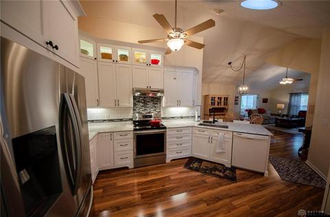 154 Villa Pointe Dr, Springboro, OH 45066 photo 3