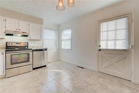 2940 Purdue Dr, Dayton, OH 45420 photo 11