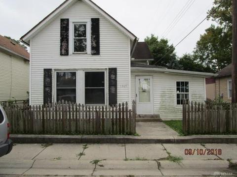 1365 Perry St, Springfield, OH 45504 photo 1
