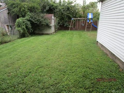 1365 Perry St, Springfield, OH 45504 photo 3