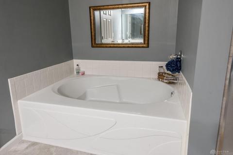 53 N Dockside Dr, Springboro, OH 45066 photo 19