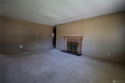1024 E Stroop Rd, Dayton, OH 45429 photo 6