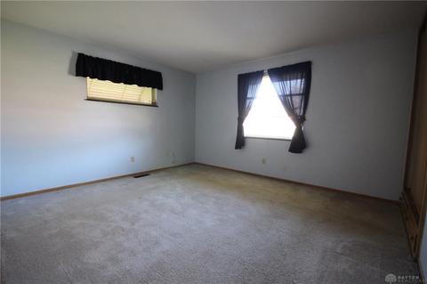 1024 E Stroop Rd, Dayton, OH 45429 photo 11