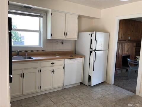 5722 Sharp Rd, Dayton, OH 45432 photo 2