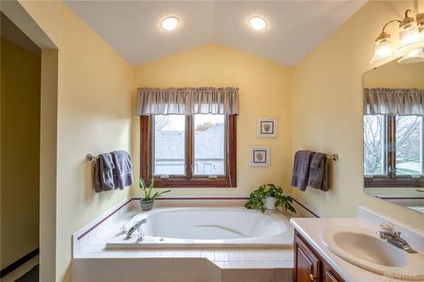436 Ramsgate Dr, Beavercreek, OH 45430 photo 21