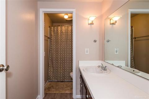 871 E Whipp Rd, Dayton, OH 45459 photo 32