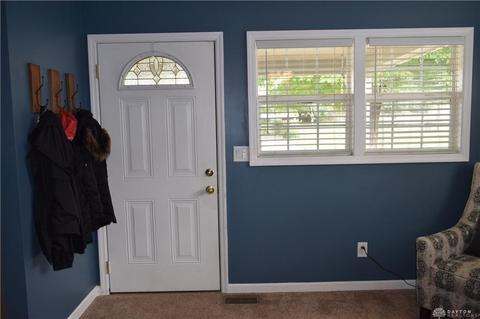 203 E Circle Dr, Dayton, OH 45449 photo 5
