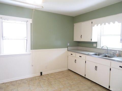 2834 Hazel Ave, Dayton, OH 45420 photo 12